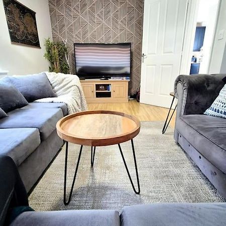 Home From Home 3 Bed,2 Bath House With Garden&Parking Near Centre&Tram Stop Sheffield Dış mekan fotoğraf