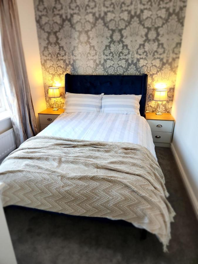 Home From Home 3 Bed,2 Bath House With Garden&Parking Near Centre&Tram Stop Sheffield Dış mekan fotoğraf