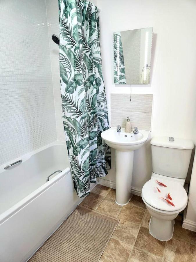 Home From Home 3 Bed,2 Bath House With Garden&Parking Near Centre&Tram Stop Sheffield Dış mekan fotoğraf