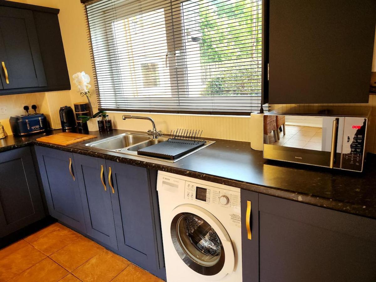 Home From Home 3 Bed,2 Bath House With Garden&Parking Near Centre&Tram Stop Sheffield Dış mekan fotoğraf