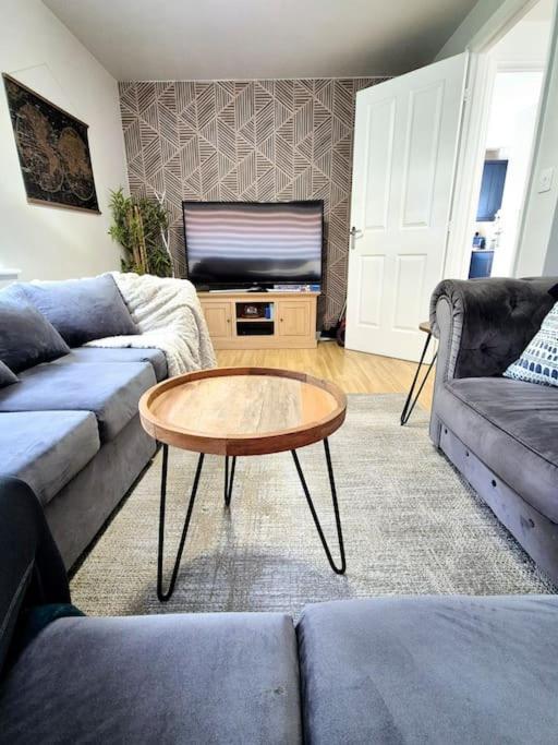 Home From Home 3 Bed,2 Bath House With Garden&Parking Near Centre&Tram Stop Sheffield Dış mekan fotoğraf